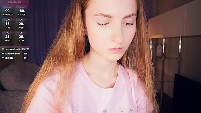 Snapshot of EsmaCarll chatting on 11, 1, 2025 EsmaCarll online show from 11, 1, 2025