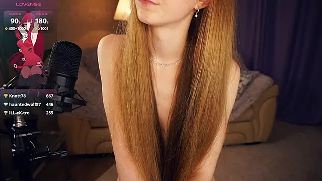 Snapshot of EsmaCarll chatting on 16, 3, 2025 EsmaCarll online show from 16, 3, 2025