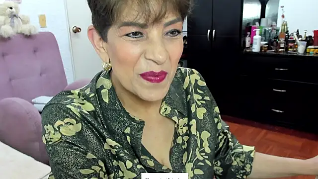 Snapshot of Angelina_Stone_65 chatting on 18, 10, 2025 Angelina Stone 65 online show from 18, 10, 2025