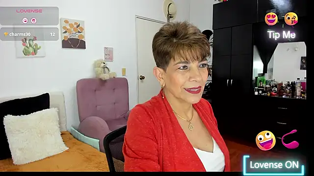 Snapshot of Angelina_Stone_65 chatting on 18, 11, 2025 Angelina Stone 65 online show from 18, 11, 2025