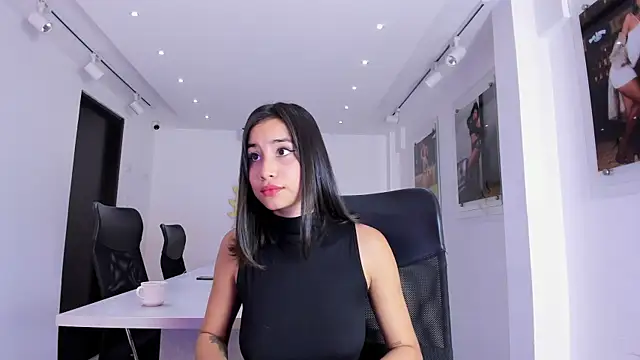 Snapshot of NairobiLee chatting on 10, 9, 2025 NairobiLee online show from 10, 9, 2025