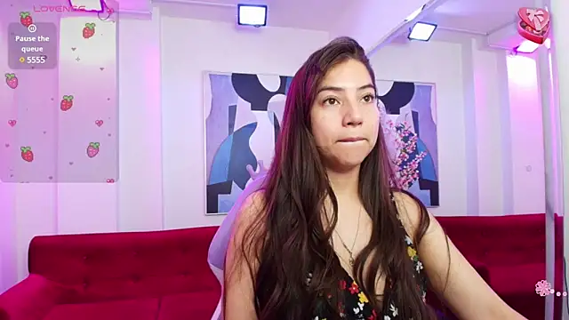 Snapshot of Ema_louis_ chatting on 25, 2, 2025 Ema louis online show from 25, 2, 2025