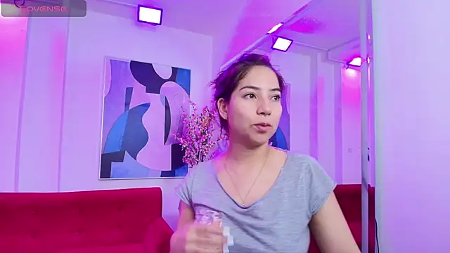 Snapshot of Ema_louis_ chatting on 10, 3, 2025 Ema louis online show from 10, 3, 2025