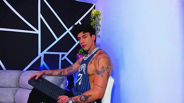 Snapshot of JUSTIN_FULLER1 chatting on 2, 2, 2025 JUSTIN FULLER1 online show from 2, 2, 2025