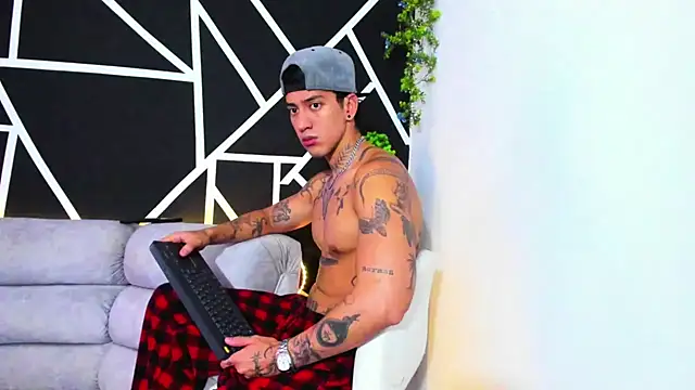 Snapshot of JUSTIN_FULLER1 chatting on 6, 2, 2025 JUSTIN FULLER1 online show from 6, 2, 2025