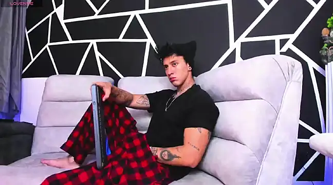 Snapshot of JUSTIN_FULLER1 chatting on 16, 2, 2025 JUSTIN FULLER1 online show from 16, 2, 2025