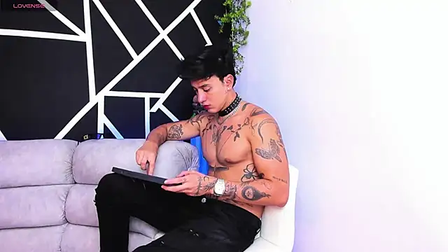 Snapshot of JUSTIN_FULLER1 chatting on 24, 2, 2025 JUSTIN FULLER1 online show from 24, 2, 2025