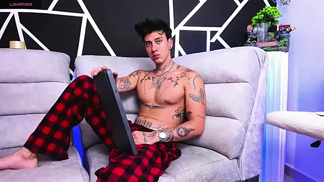 Snapshot of JUSTIN_FULLER1 chatting on 27, 2, 2025 JUSTIN FULLER1 online show from 27, 2, 2025