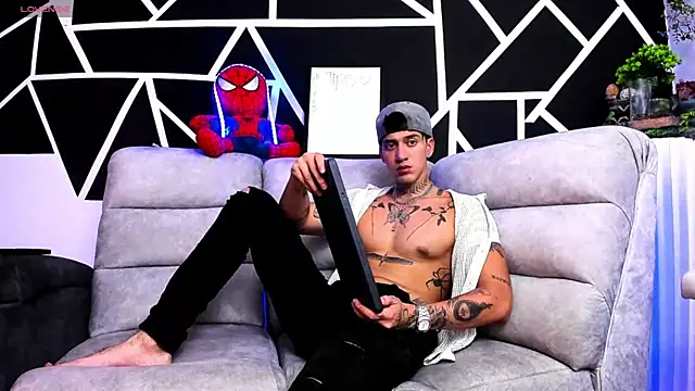 Snapshot of JUSTIN_FULLER1 chatting on 5, 3, 2025 JUSTIN FULLER1 online show from 5, 3, 2025