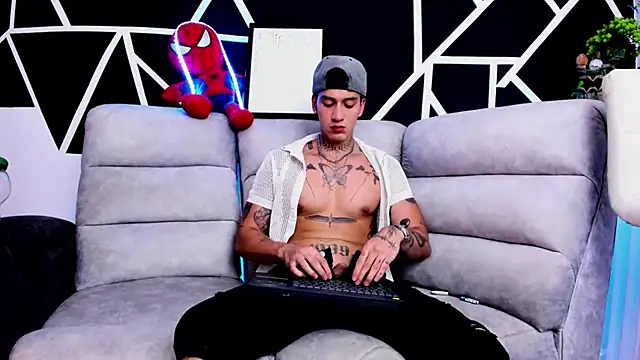 Snapshot of JUSTIN_FULLER1 chatting on 12, 3, 2025 JUSTIN FULLER1 online show from 12, 3, 2025