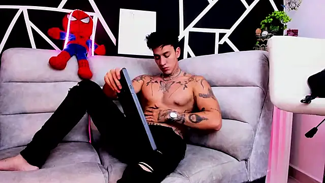 Snapshot of JUSTIN_FULLER1 chatting on 13, 3, 2025 JUSTIN FULLER1 online show from 13, 3, 2025