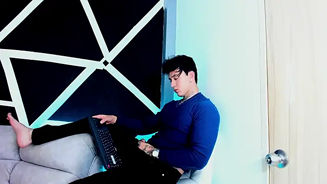 Snapshot of JUSTIN_FULLER1 chatting on 19, 9, 2025 JUSTIN FULLER1 online show from 19, 9, 2025