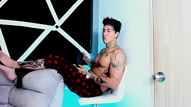 Snapshot of JUSTIN_FULLER1 chatting on 23, 9, 2025 JUSTIN FULLER1 online show from 23, 9, 2025