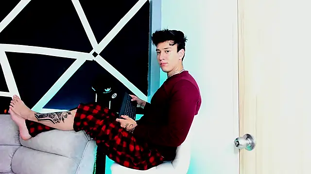 Snapshot of JUSTIN_FULLER1 chatting on 8, 10, 2025 JUSTIN FULLER1 online show from 8, 10, 2025