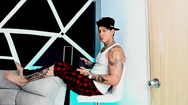 Snapshot of JUSTIN_FULLER1 chatting on 17, 10, 2025 JUSTIN FULLER1 online show from 17, 10, 2025