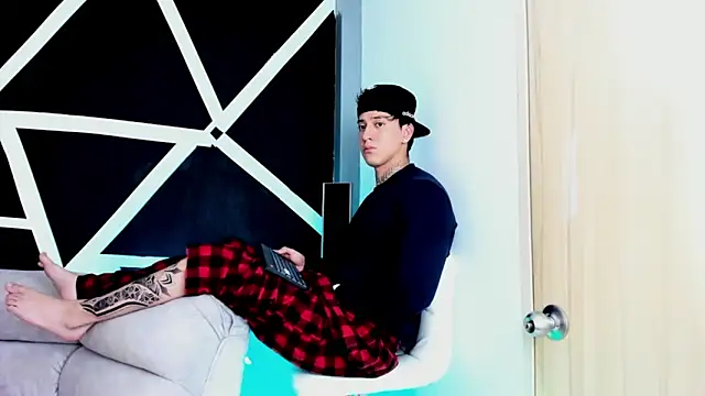 Snapshot of JUSTIN_FULLER1 chatting on 20, 10, 2025 JUSTIN FULLER1 online show from 20, 10, 2025