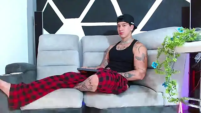 Snapshot of JUSTIN_FULLER1 chatting on 22, 11, 2025 JUSTIN FULLER1 online show from 22, 11, 2025