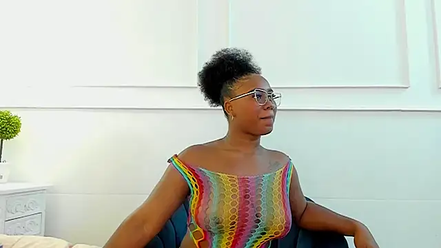 Abril Storm online show from 29, 1, 2025