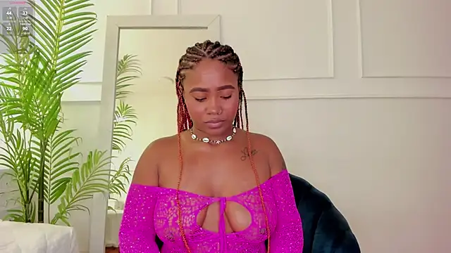 Abril Storm online show from 13, 3, 2025