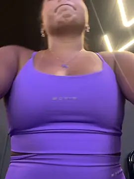 lariic online show from 22, 9, 2025