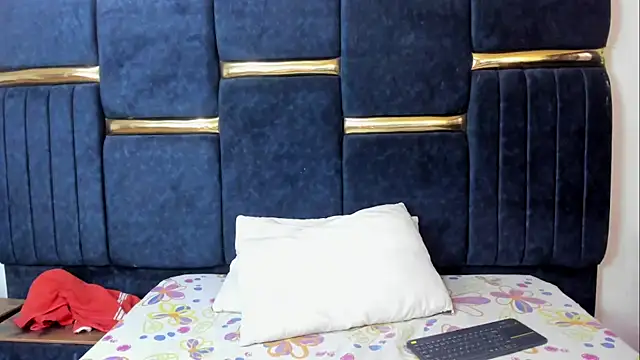 skaysanchez1 online show from 13, 4, 2026