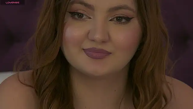 TiaraNox online show from 11, 12, 2024