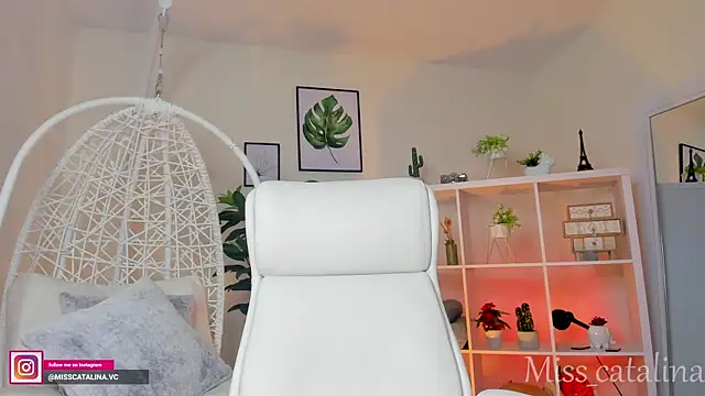 Snapshot of miss_catalinaa chatting on 24, 1, 2025 miss catalinaa online show from 24, 1, 2025