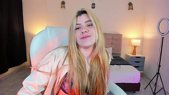 Snapshot of ARITOO_ chatting on 10, 12, 2024 ARITOO online show from 10, 12, 2024