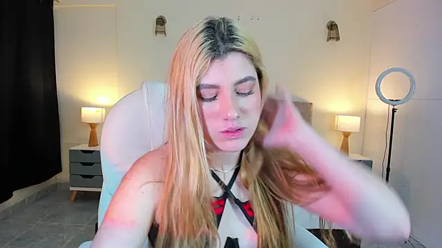 Snapshot of ARITOO_ chatting on 12, 12, 2024 ARITOO online show from 12, 12, 2024