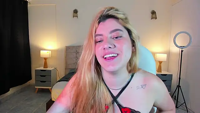 Snapshot of ARITOO_ chatting on 12, 12, 2024 ARITOO online show from 12, 12, 2024