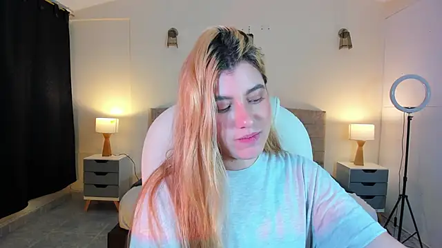 Snapshot of ARITOO_ chatting on 13, 12, 2024 ARITOO online show from 13, 12, 2024