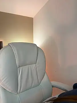 Snapshot of ARITOO_ chatting on 2, 1, 2025 ARITOO online show from 2, 1, 2025