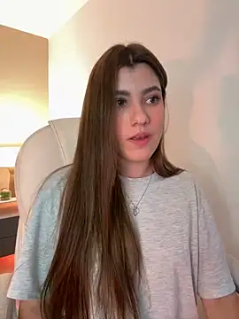 Snapshot of ARITOO_ chatting on 6, 1, 2025 ARITOO online show from 6, 1, 2025