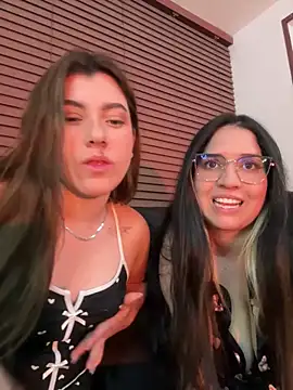 Snapshot of ARITOO_ chatting on 26, 1, 2025 ARITOO online show from 26, 1, 2025