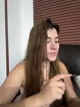 Snapshot of ARITOO_ chatting on 8, 2, 2025 ARITOO online show from 8, 2, 2025