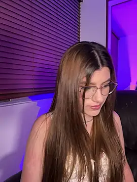 Snapshot of ARITOO_ chatting on 5, 3, 2025 ARITOO online show from 5, 3, 2025