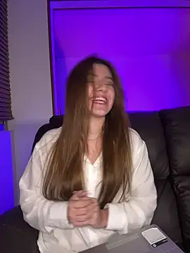 Snapshot of ARITOO_ chatting on 5, 3, 2025 ARITOO online show from 5, 3, 2025