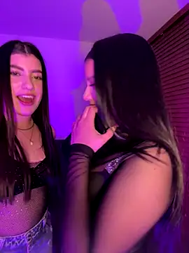 Snapshot of ARITOO_ chatting on 2, 10, 2025 ARITOO online show from 2, 10, 2025