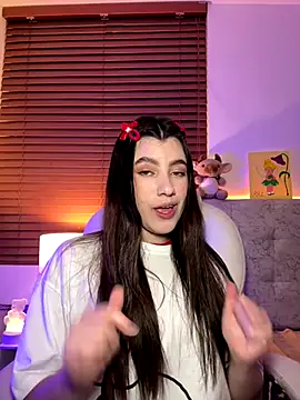 Snapshot of ARITOO_ chatting on 4, 12, 2025 ARITOO online show from 4, 12, 2025