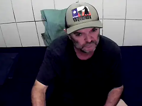 Snapshot of pierdona chatting on 7, 1, 2025 pierdona online show from 7, 1, 2025