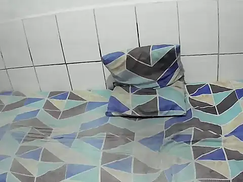 Snapshot of pierdona chatting on 28, 11, 2025 pierdona online show from 28, 11, 2025