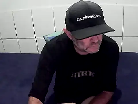 Snapshot of pierdona chatting on 21, 12, 2025 pierdona online show from 21, 12, 2025