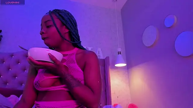 Snapshot of johannaMiller1 chatting on 25, 12, 2024 johannaMiller1 online show from 25, 12, 2024