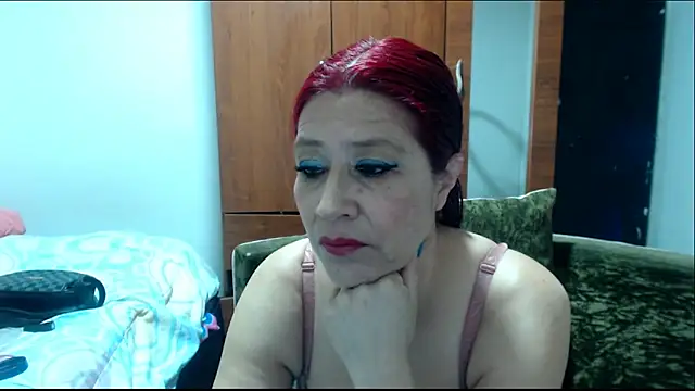 Snapshot of carolina_linarez69 chatting on 4, 3, 2025 carolina linarez69 online show from 4, 3, 2025