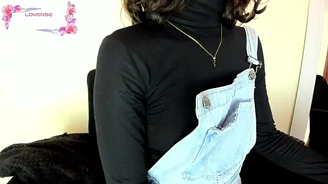 Snapshot of its__angelica_ chatting on 24, 1, 2025 its angelica online show from 24, 1, 2025