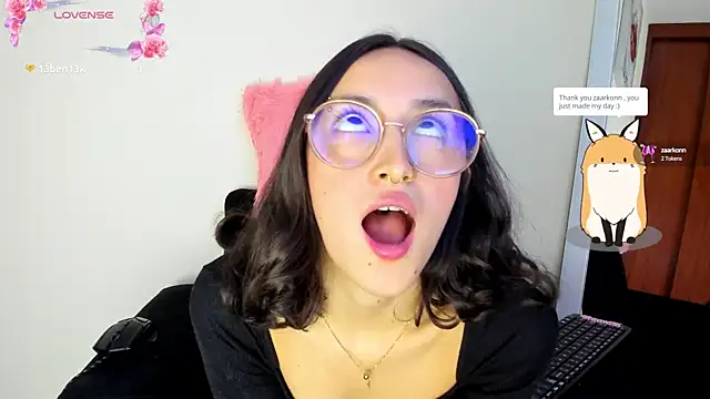 Snapshot of its__angelica_ chatting on 3, 2, 2025 its angelica online show from 3, 2, 2025