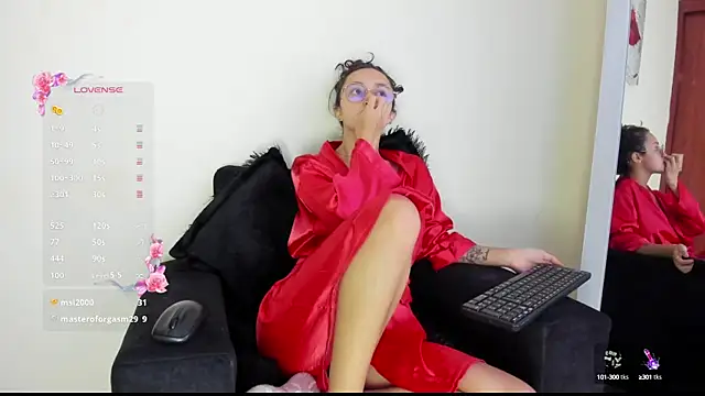 Snapshot of its__angelica_ chatting on 9, 9, 2025 its angelica online show from 9, 9, 2025