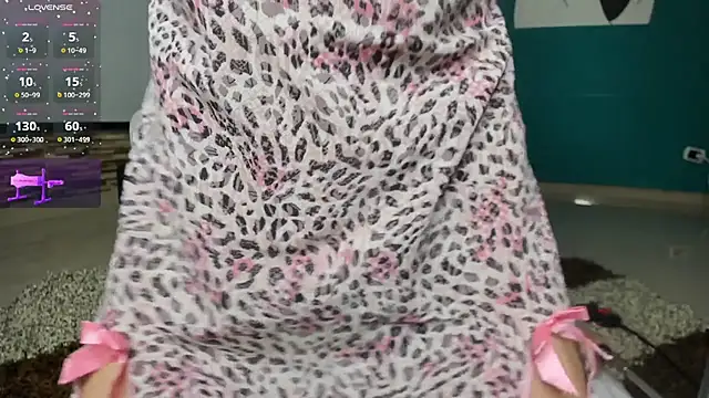 Snapshot of kinky_polar chatting on 7, 11, 2025 kinky polar online show from 7, 11, 2025