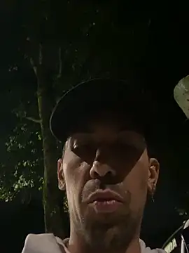 Snapshot of dantedesirexx chatting on 3, 2, 2025 dantedesirexx online show from 3, 2, 2025