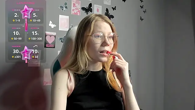 Esme Runn online show from 9, 12, 2024